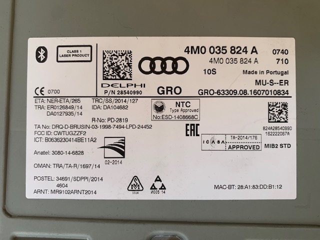 Километраж, мултимедия, дисплей и пулт за управление - Audi Q7 , снимка 9 - Части - 43656762