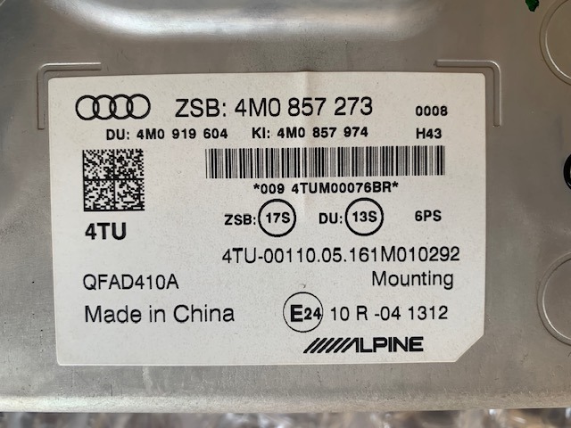 Километраж, мултимедия, дисплей и пулт за управление - Audi Q7 , снимка 13 - Части - 43656762