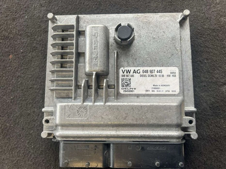 ЕКУ КОМПЮТЪР двигател 04B907445 SKODA FABIA III 14tdi ecu Delphi