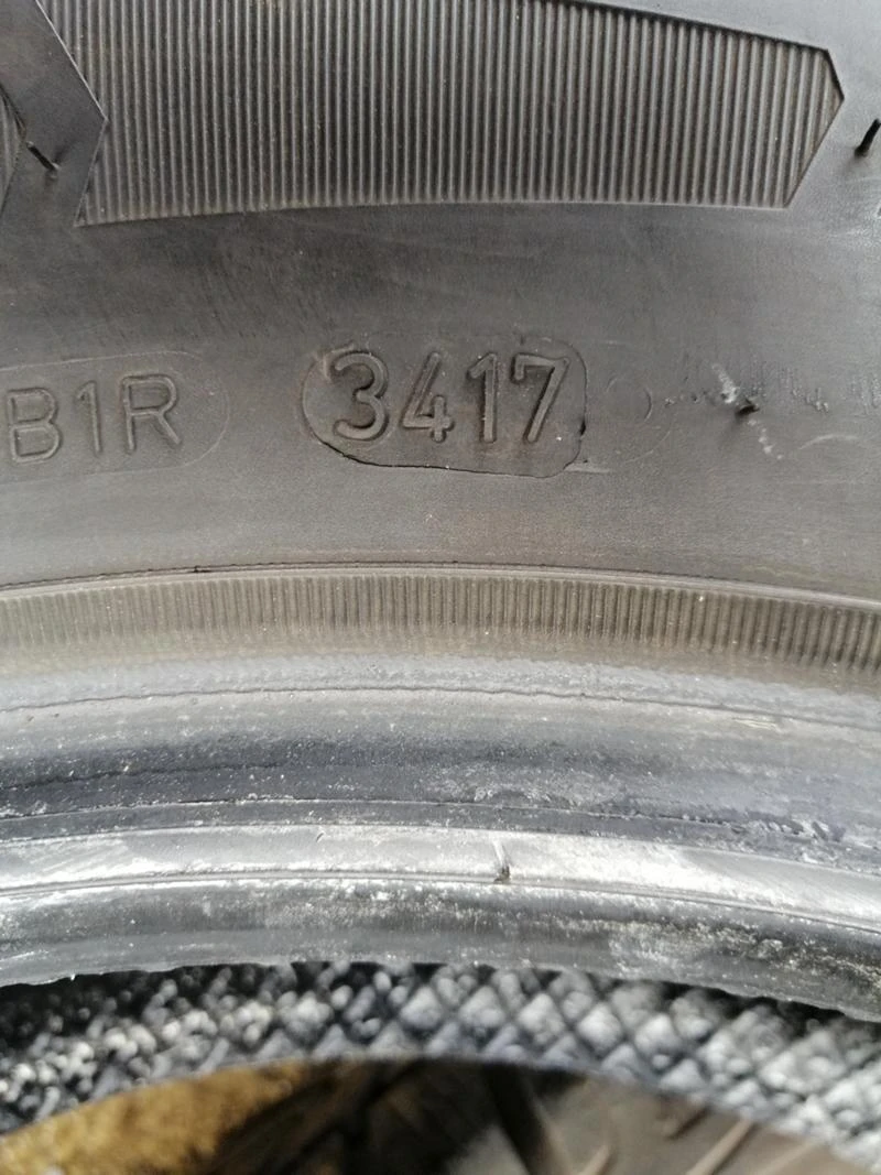 Гуми Зимни 215/65R16, снимка 6 - Гуми и джанти - 34642830