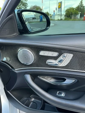 Mercedes-Benz E 63 AMG 4Matic+  54000км, снимка 15