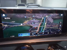 Mercedes-Benz A 35, снимка 11
