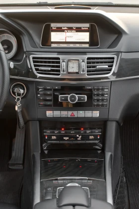 Mercedes-Benz E 220 d 170k. Automat Led - 26999 лв. - 71749783 | Car24.bg