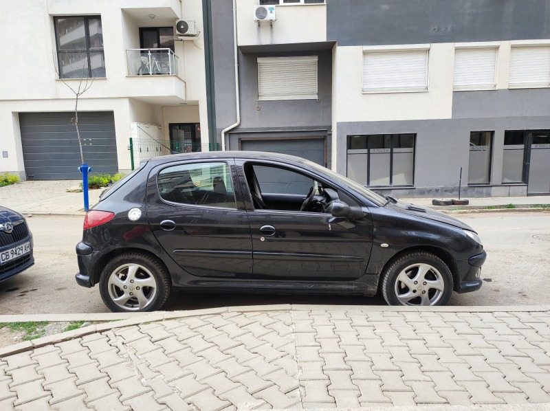 Peugeot 206, снимка 1 - Автомобили и джипове - 45218055