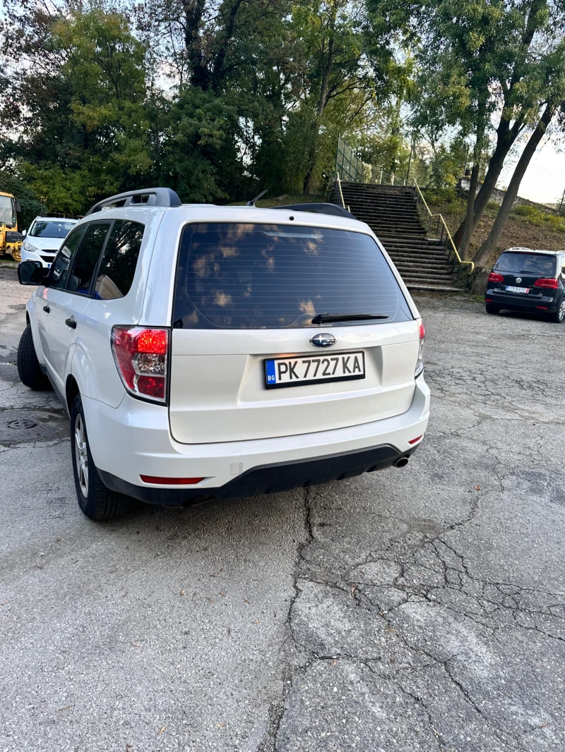 Subaru Forester 2.0 бензин, снимка 4 - Автомобили и джипове - 47498686