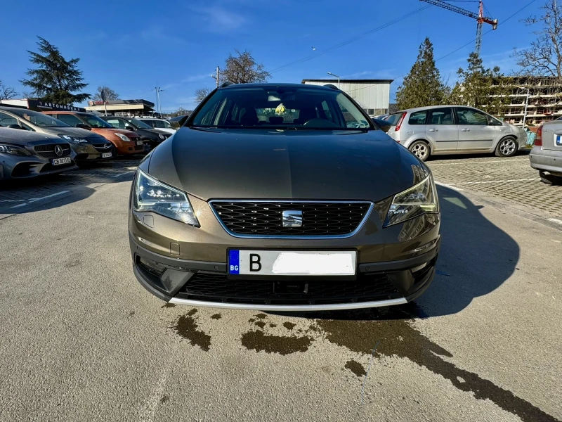 Seat Leon Experience 2.0TDI, снимка 8 - Автомобили и джипове - 49398796