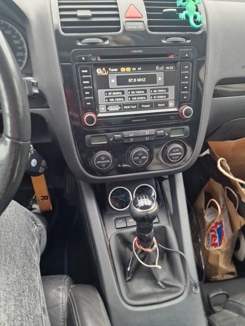 VW Golf GTI 2, 0 TDI ПРОМО, снимка 10 - Автомобили и джипове - 49655177