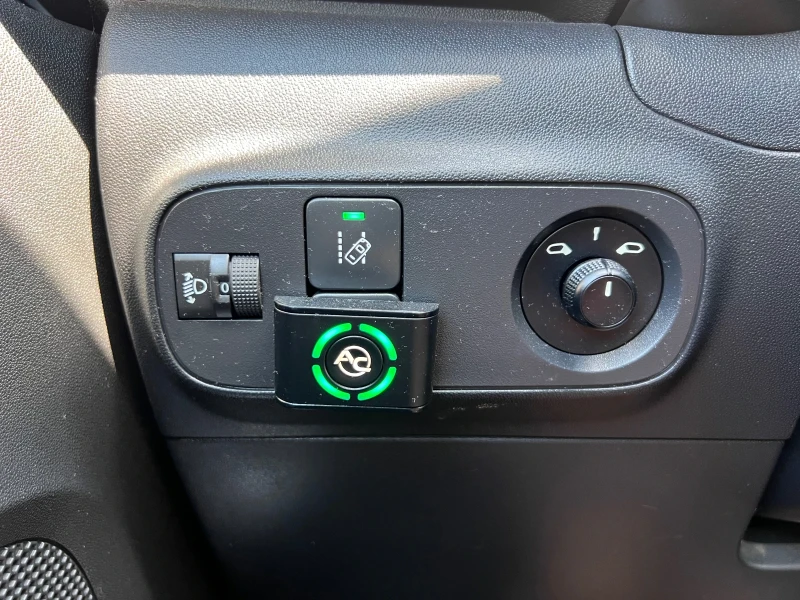 Citroen C3 1.2i, снимка 14 - Автомобили и джипове - 51250864