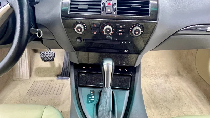 BMW 645 Ci 333кс  ЛИЗИНГ, снимка 15 - Автомобили и джипове - 51995280