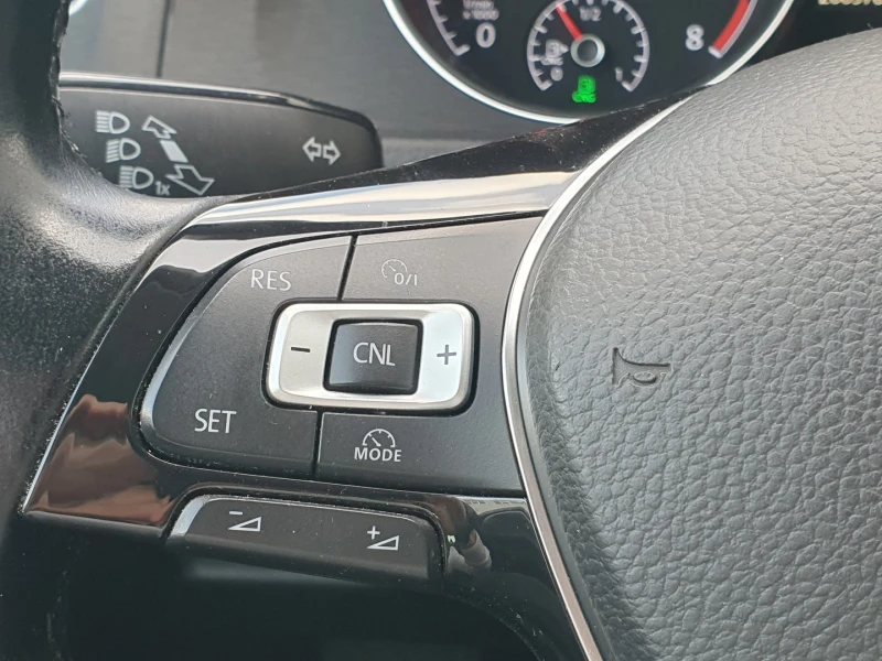 VW Golf Variant Comfortline 1.4TGI BlueMoti, снимка 16 - Автомобили и джипове - 52536758