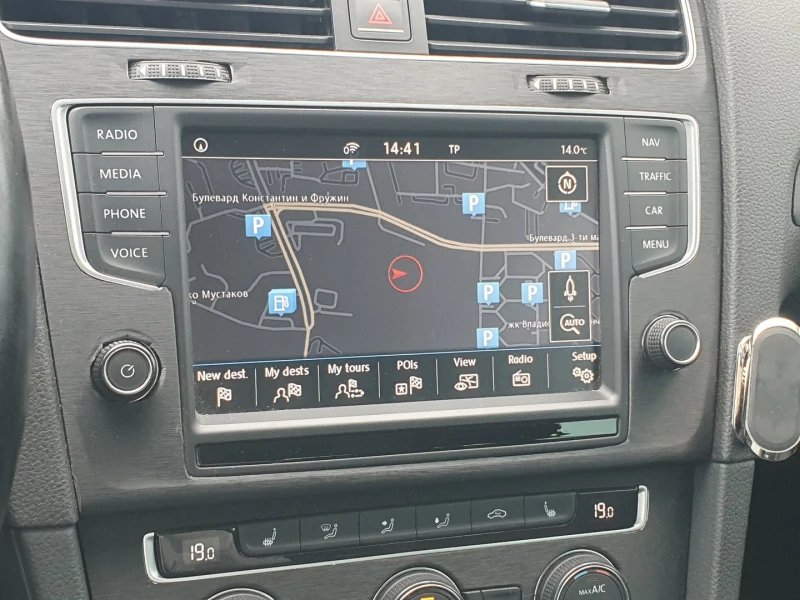 VW Golf Variant Comfortline 1.4TGI BlueMoti, снимка 10 - Автомобили и джипове - 52536758