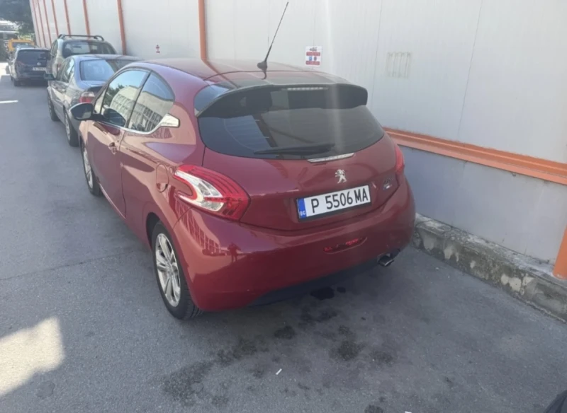 Peugeot 208 Allure, снимка 3 - Автомобили и джипове - 52867268