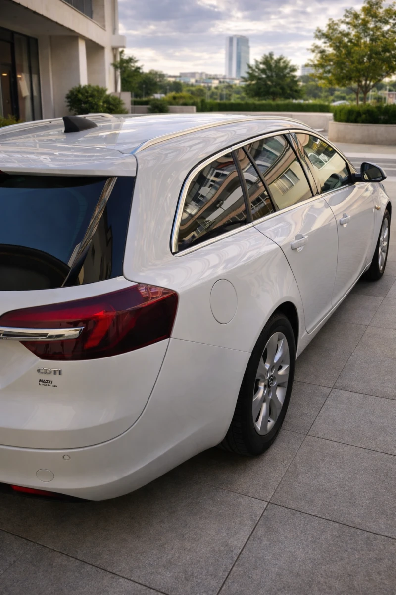 Opel Insignia, снимка 4 - Автомобили и джипове - 53025700