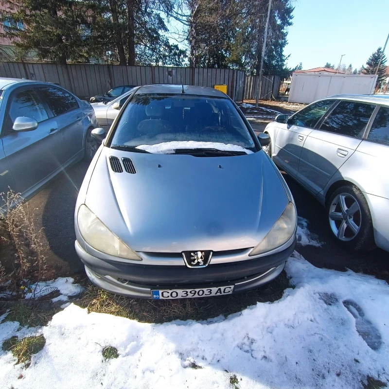 Peugeot 206 Всичко Платено !!!!много икономичен автомобил!!