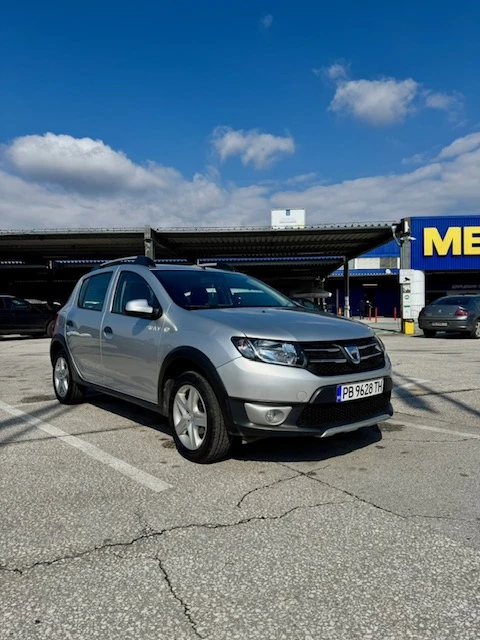 Dacia Sandero Stepway ГАЗ, снимка 1 - Автомобили и джипове - 49345292