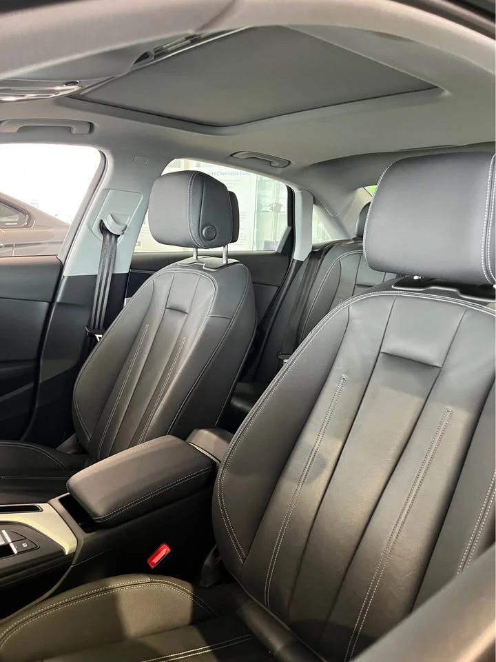 Audi A4 * S-Line* * HeadUp* * АвтоКредит* (ЦЕНА ДО БГ) - 49999 лв. - 21139297 | Car24.bg