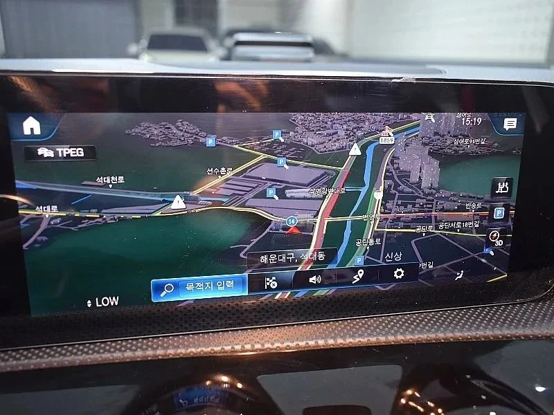 Mercedes-Benz A 35, снимка 11 - Автомобили и джипове - 56688160