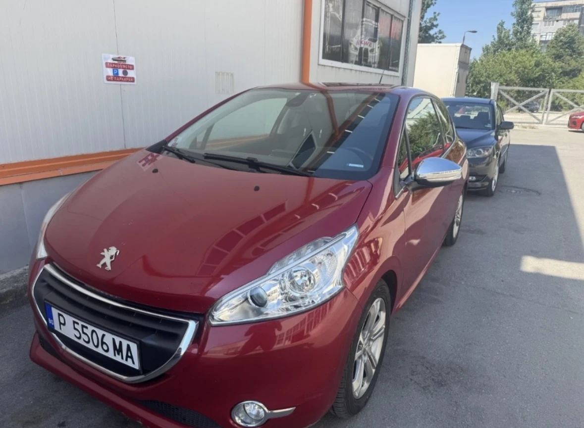 Peugeot 208 Allure, снимка 1