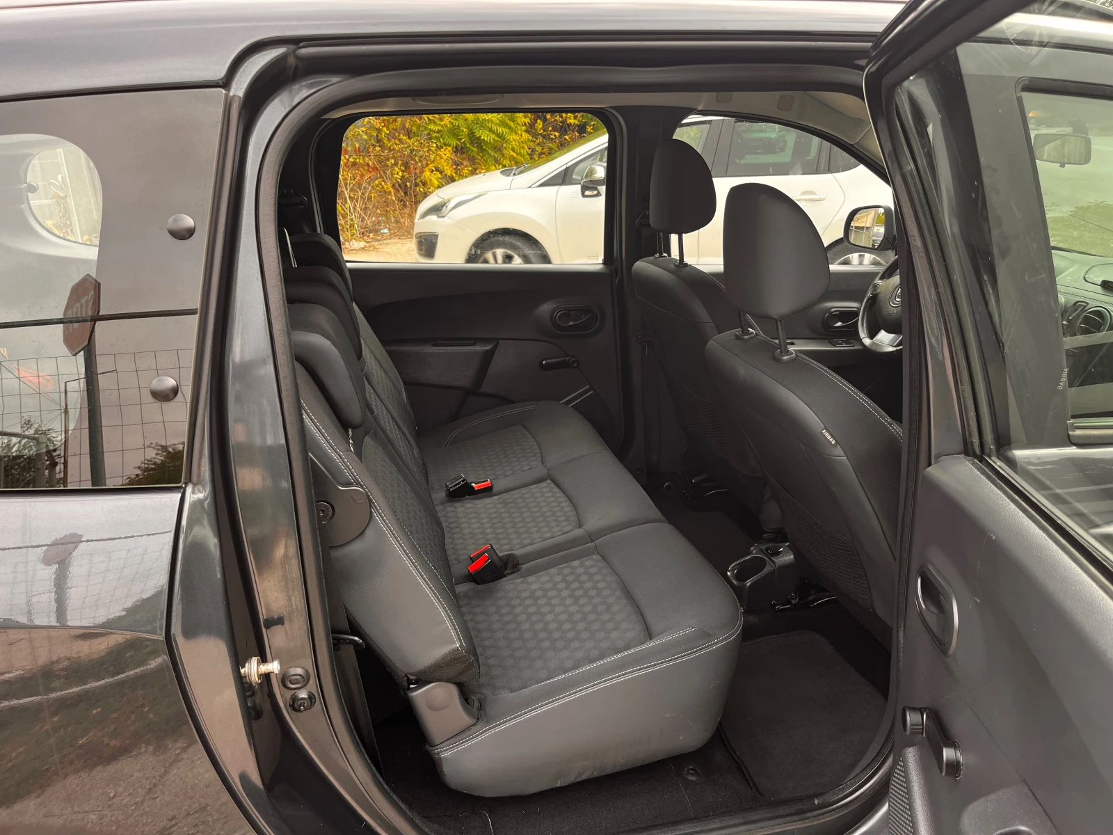 Dacia Lodgy 1.2 STEPWAY 7M | Mobile.bg   11