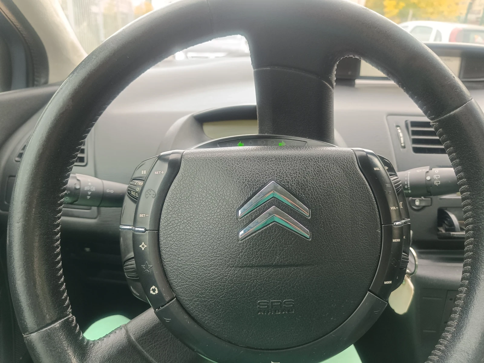Citroen C4  - изображение 9