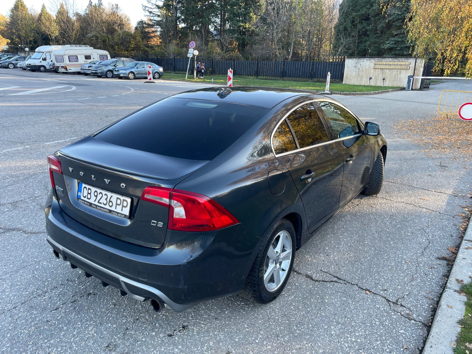 Volvo S60 R Design  - изображение 9