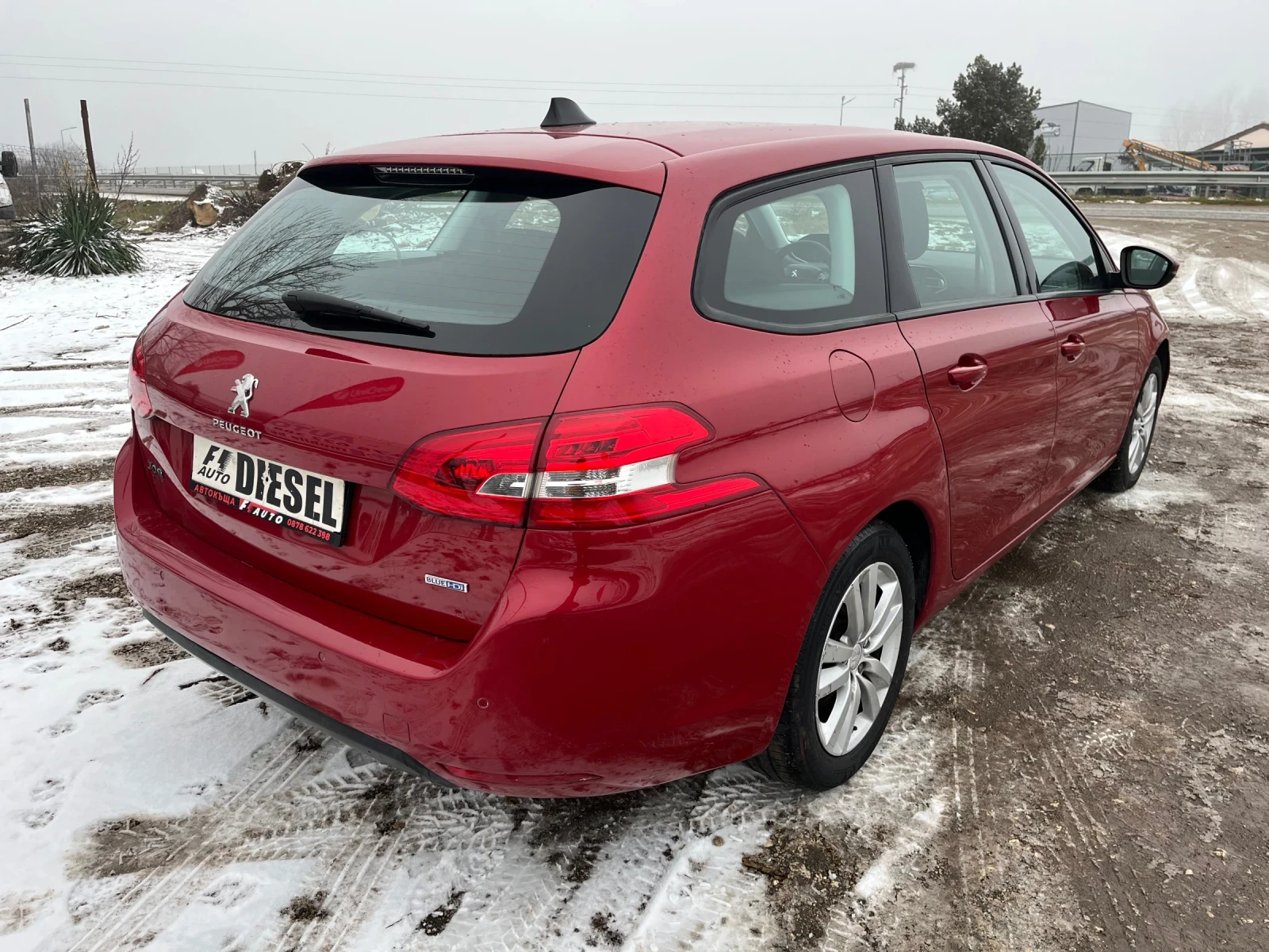Peugeot 308 1.6HDI-120-AVTOMAT-NAVI-ITALIA - изображение 9