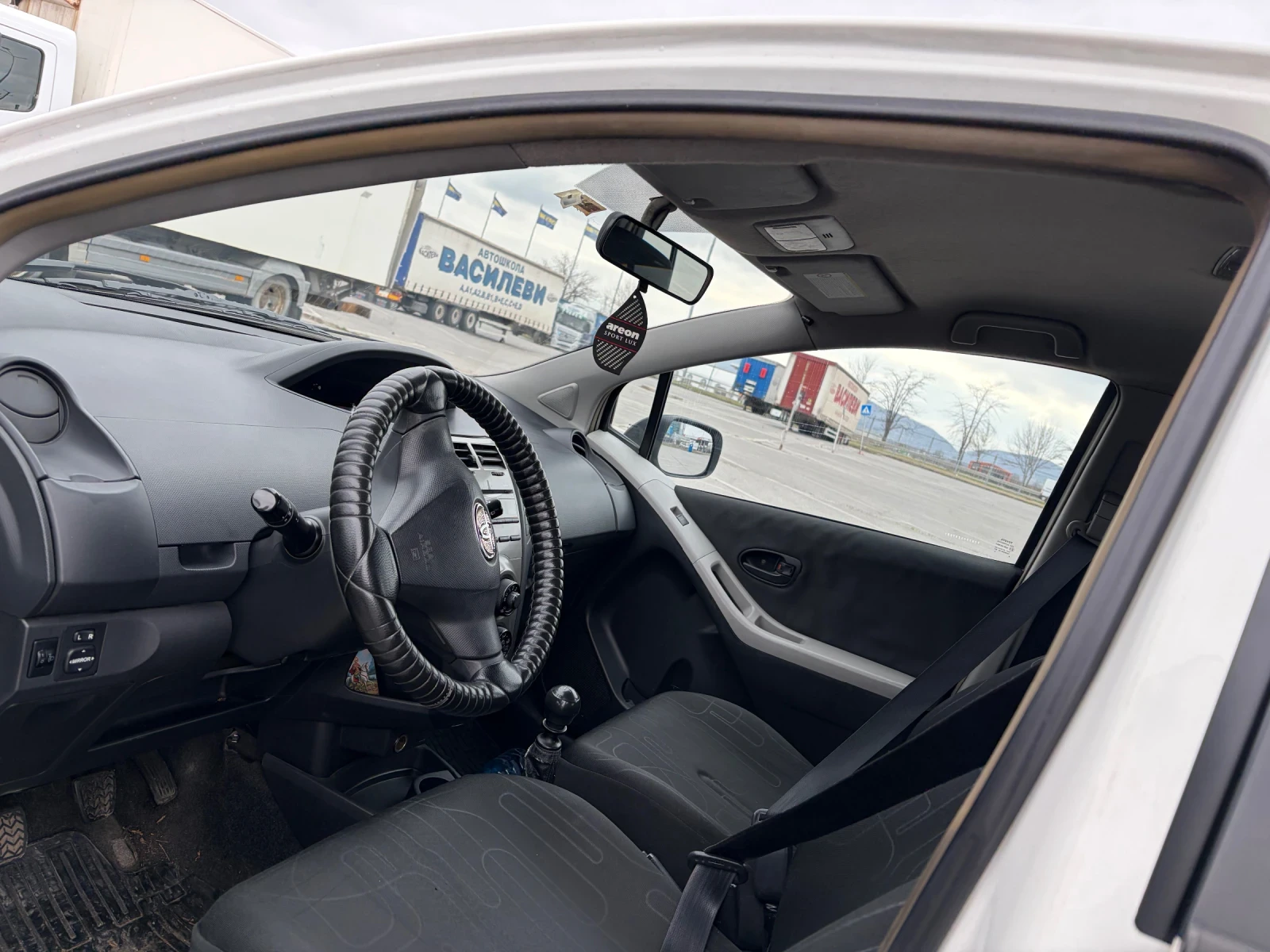 Toyota Yaris 1.4 D-4D., снимка 7 - Автомобили и джипове - 53905054