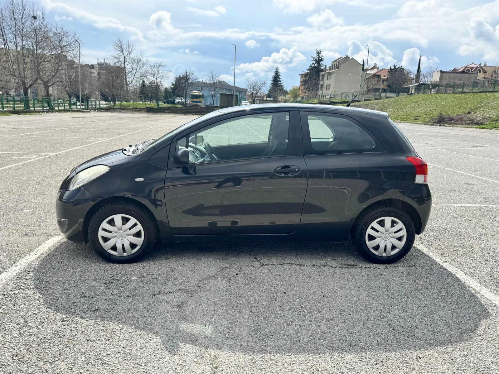 Toyota Yaris, снимка 3 - Автомобили и джипове - 54090017