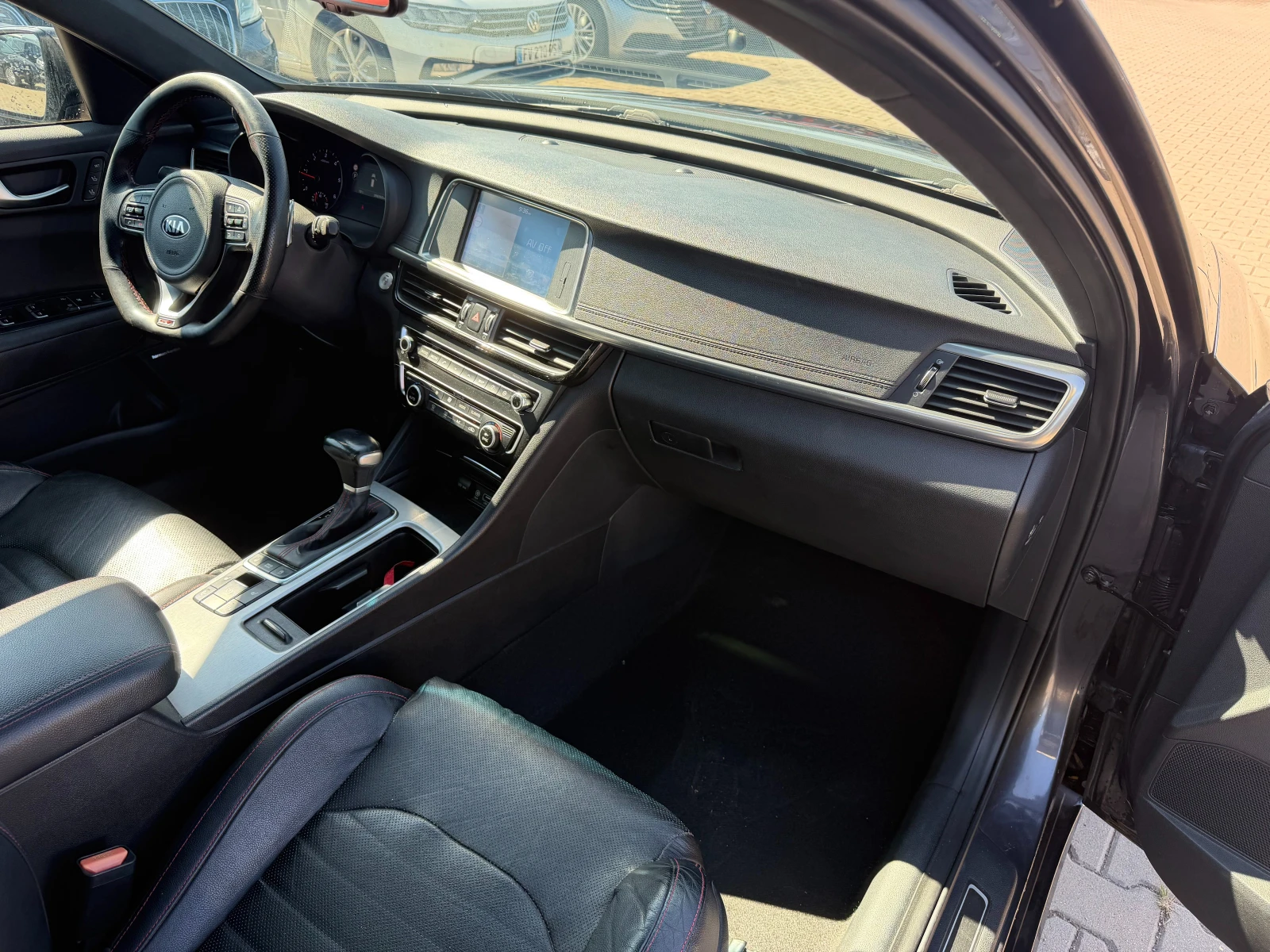 Kia Optima GT LINE 1.7CRDI AVTOMAT/NAVI/KOJA/PANORAMA EURO 6 , снимка 10 - Автомобили и джипове - 55473110