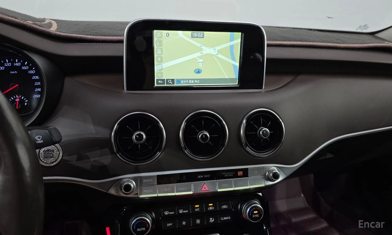 Kia Stinger 2.2* PLATINUM* ПОДГРЕВ* ОБДУХВАНЕ* ХЕДЪП* КАМЕРА* , снимка 9 - Автомобили и джипове - 56234284