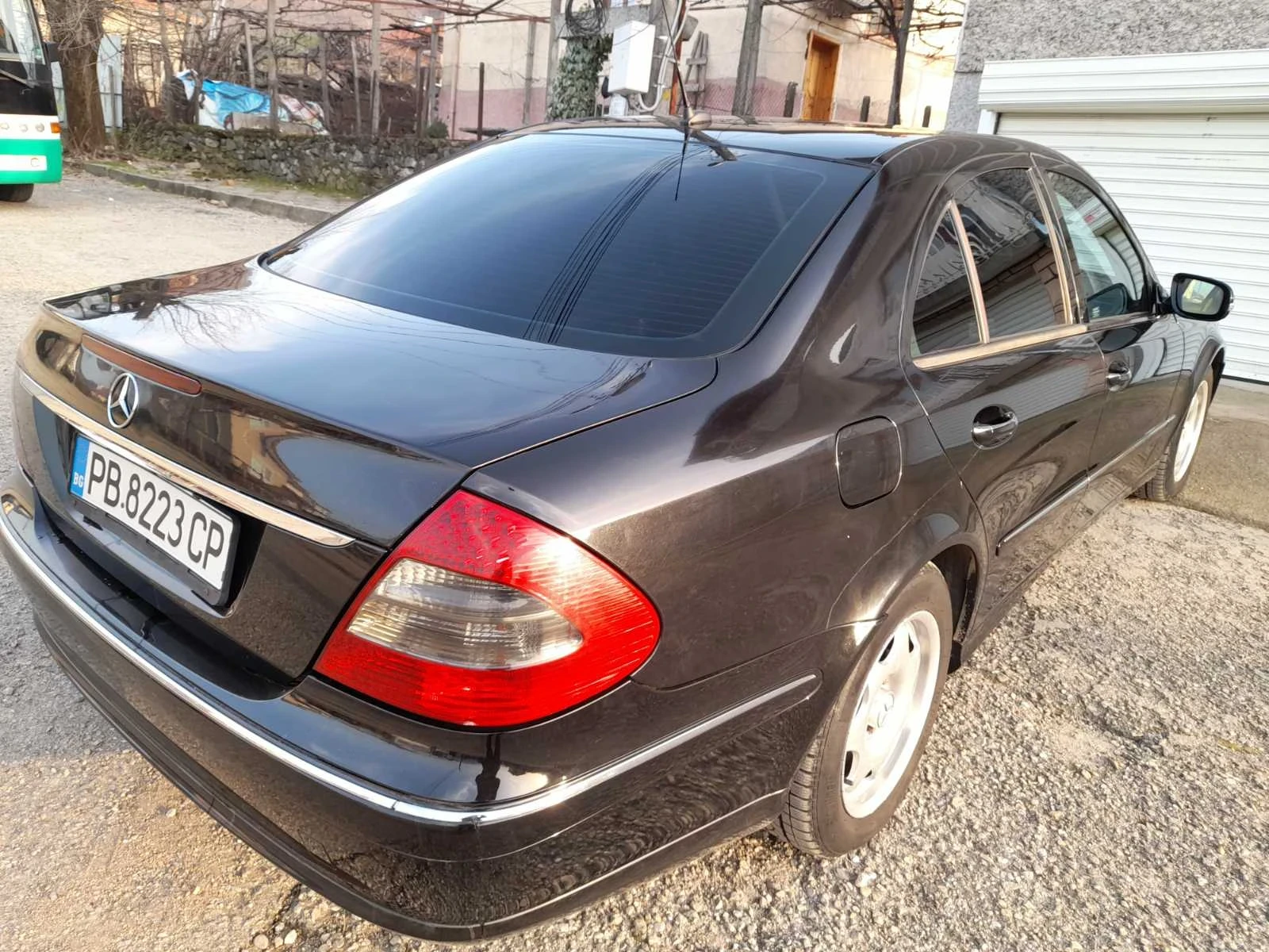 Mercedes-Benz E 220 CDI, снимка 6 - Автомобили и джипове - 56323001