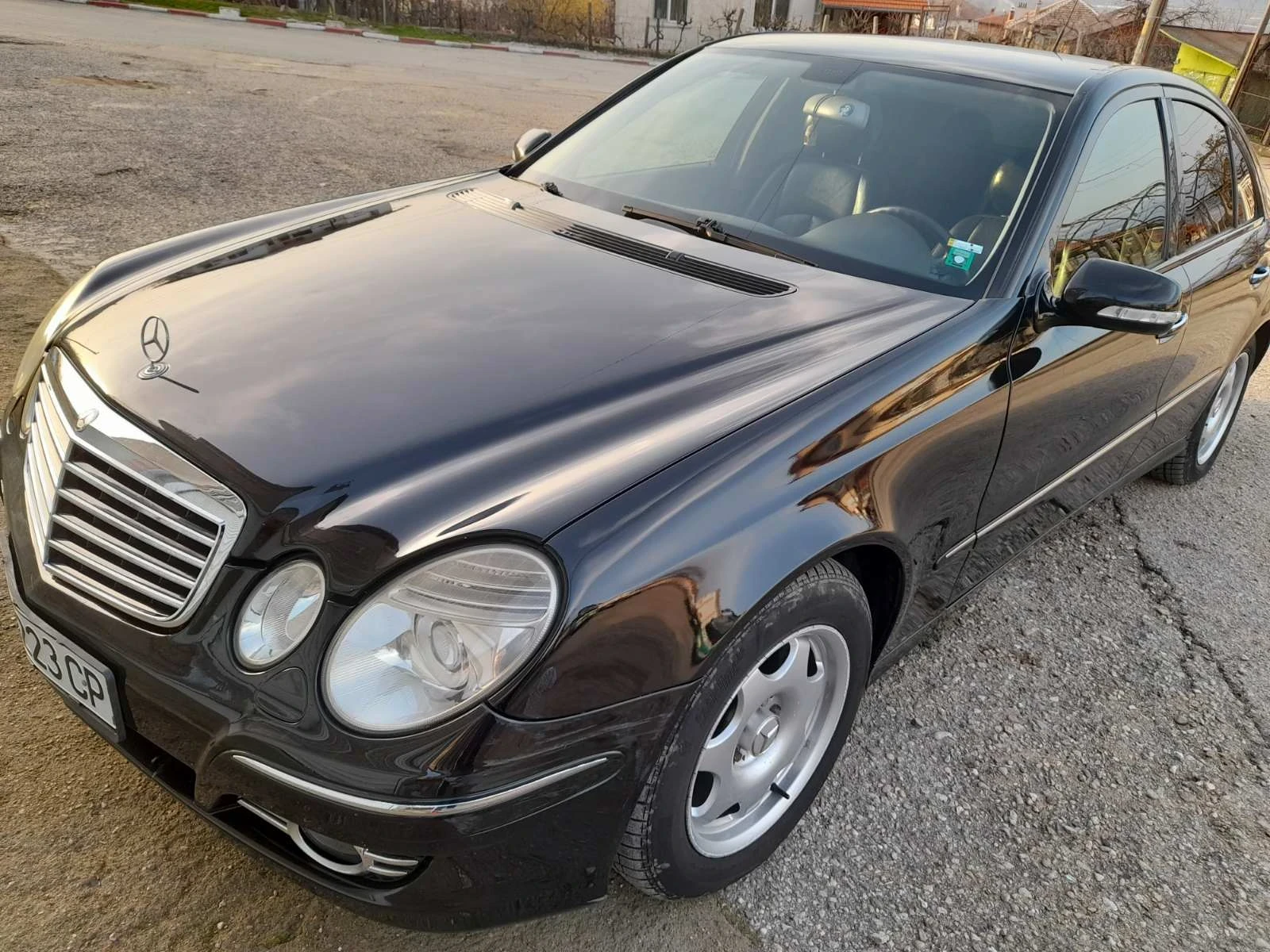 Mercedes-Benz E 220 CDI, снимка 11 - Автомобили и джипове - 56323001