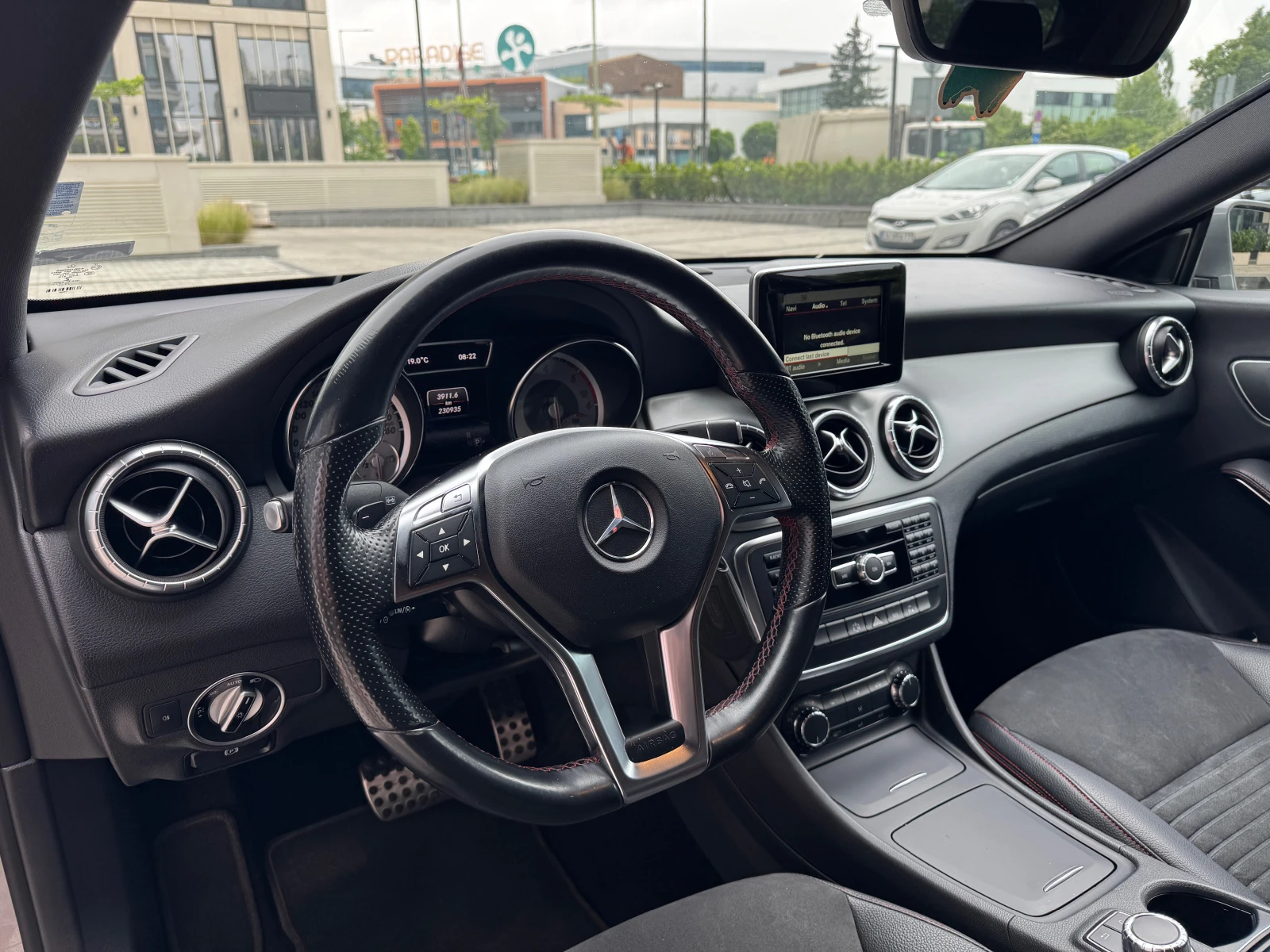 Mercedes-Benz CLA 200 AMG, снимка 2 - Автомобили и джипове - 56335673