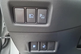 Toyota C-HR GR Sport 184 кс., снимка 11