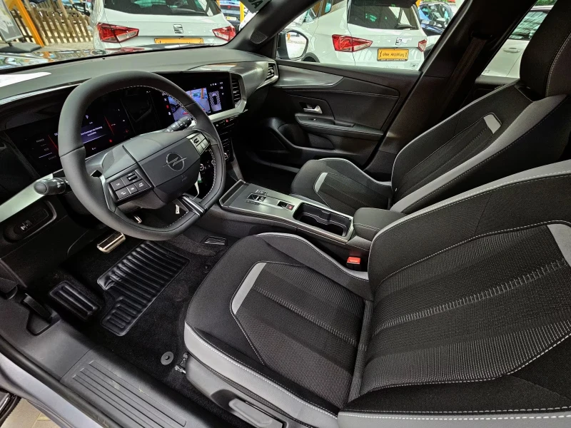 Opel Mokka 1.2 M-HEV/145HP/GS/LED/360/NAVI/DIGITAL/707vpr, снимка 7 - Автомобили и джипове - 51536274