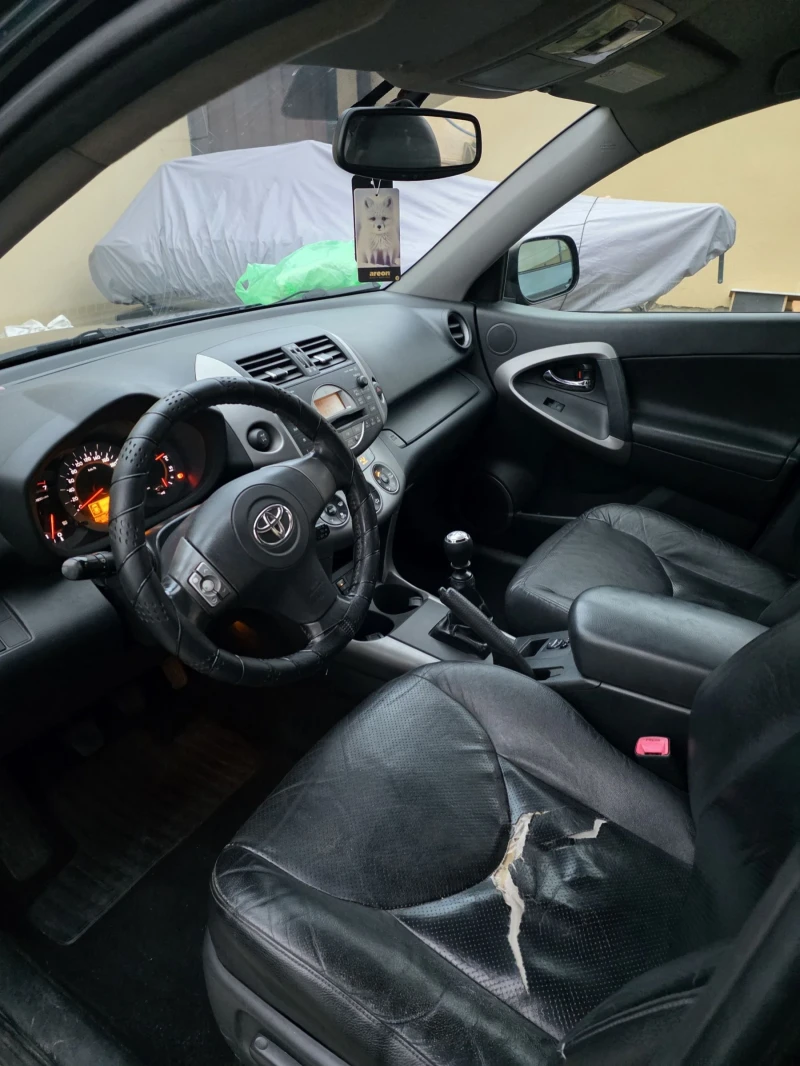 Toyota Rav4 2.2 177к.с. 4х4, снимка 9 - Автомобили и джипове - 52473306