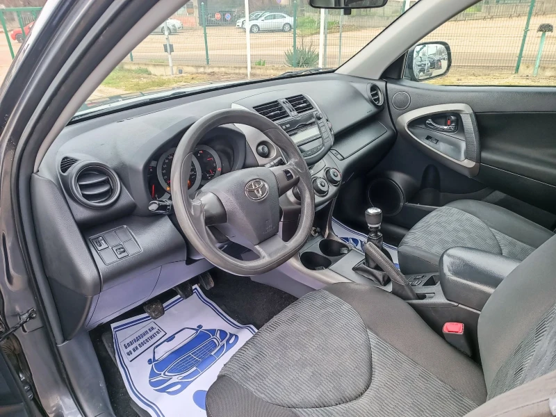 Toyota Rav4 2.0 i-158кс-ШВЕЙЦАРИЯ-РЪЧКА-6ск-4х4-FACELIFT, снимка 8 - Автомобили и джипове - 52794603