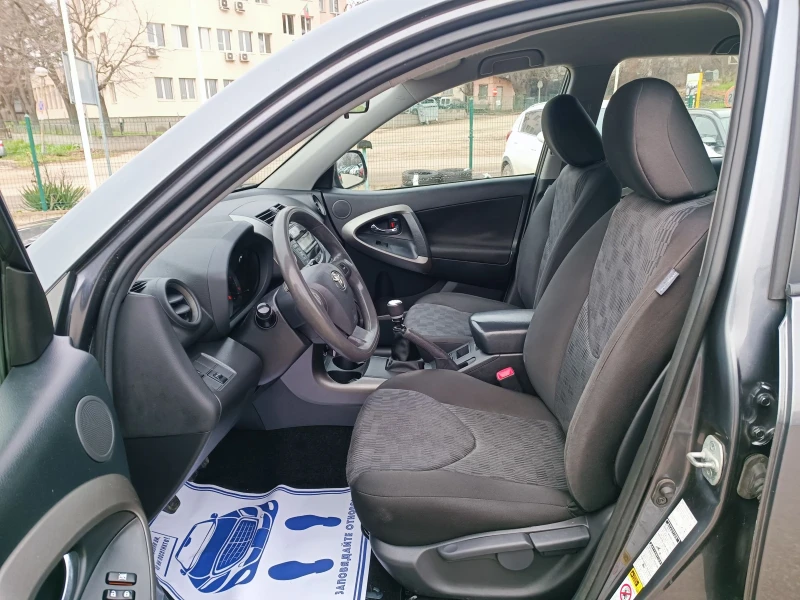 Toyota Rav4 2.0 i-158кс-ШВЕЙЦАРИЯ-РЪЧКА-6ск-4х4-FACELIFT, снимка 9 - Автомобили и джипове - 52794603