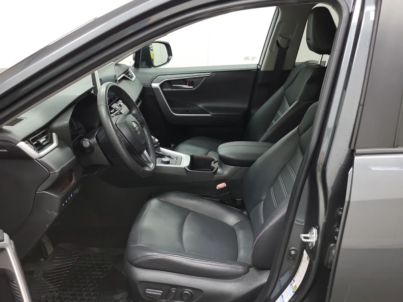 Toyota Rav4 HYBRID LIMITED * * CARFAX * * АВТО КРЕДИТ * * , снимка 8 - Автомобили и джипове - 53309681