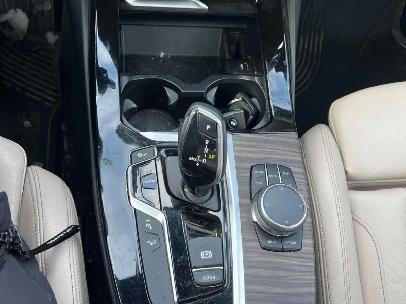 BMW X3  xDrive30i | PANO | CARFAX, снимка 9 - Автомобили и джипове - 53511786