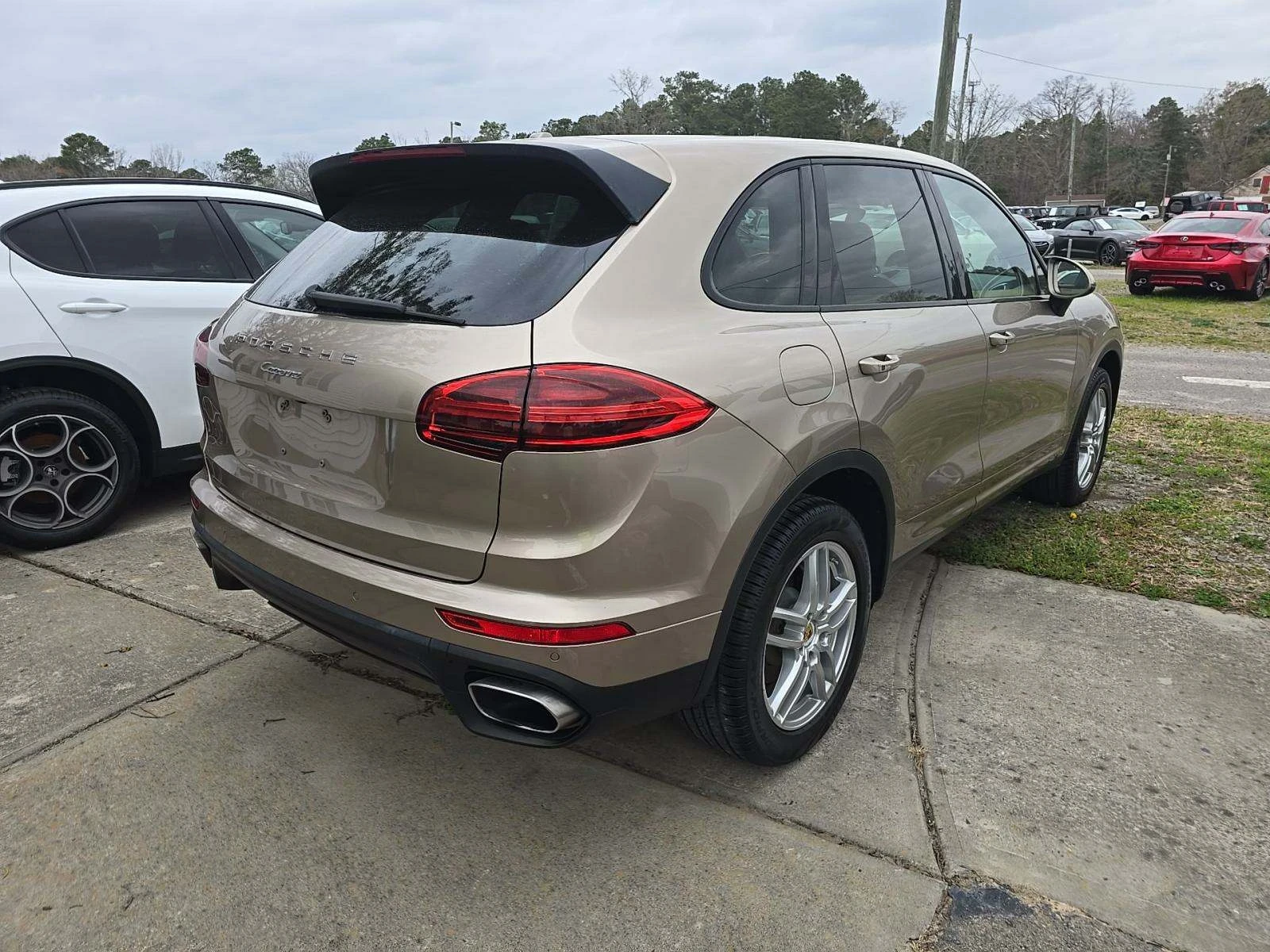 Porsche Cayenne  - изображение 3
