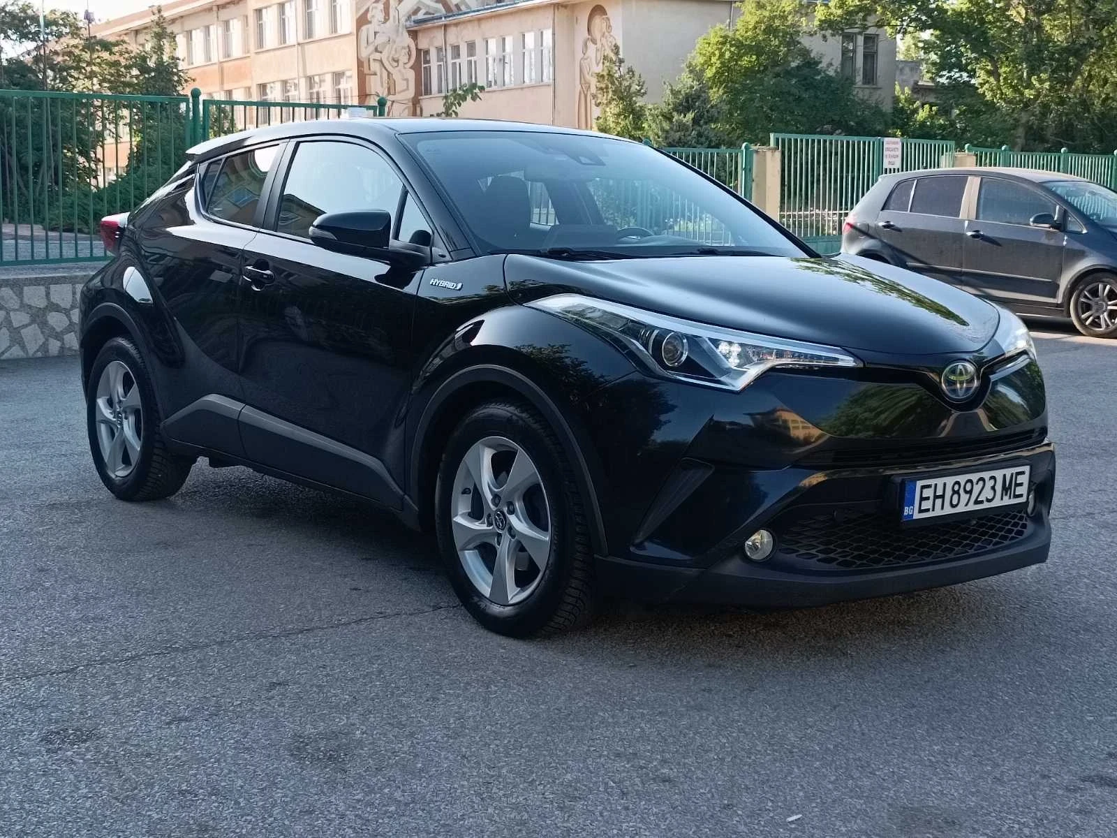 Toyota C-HR CHR - изображение 8