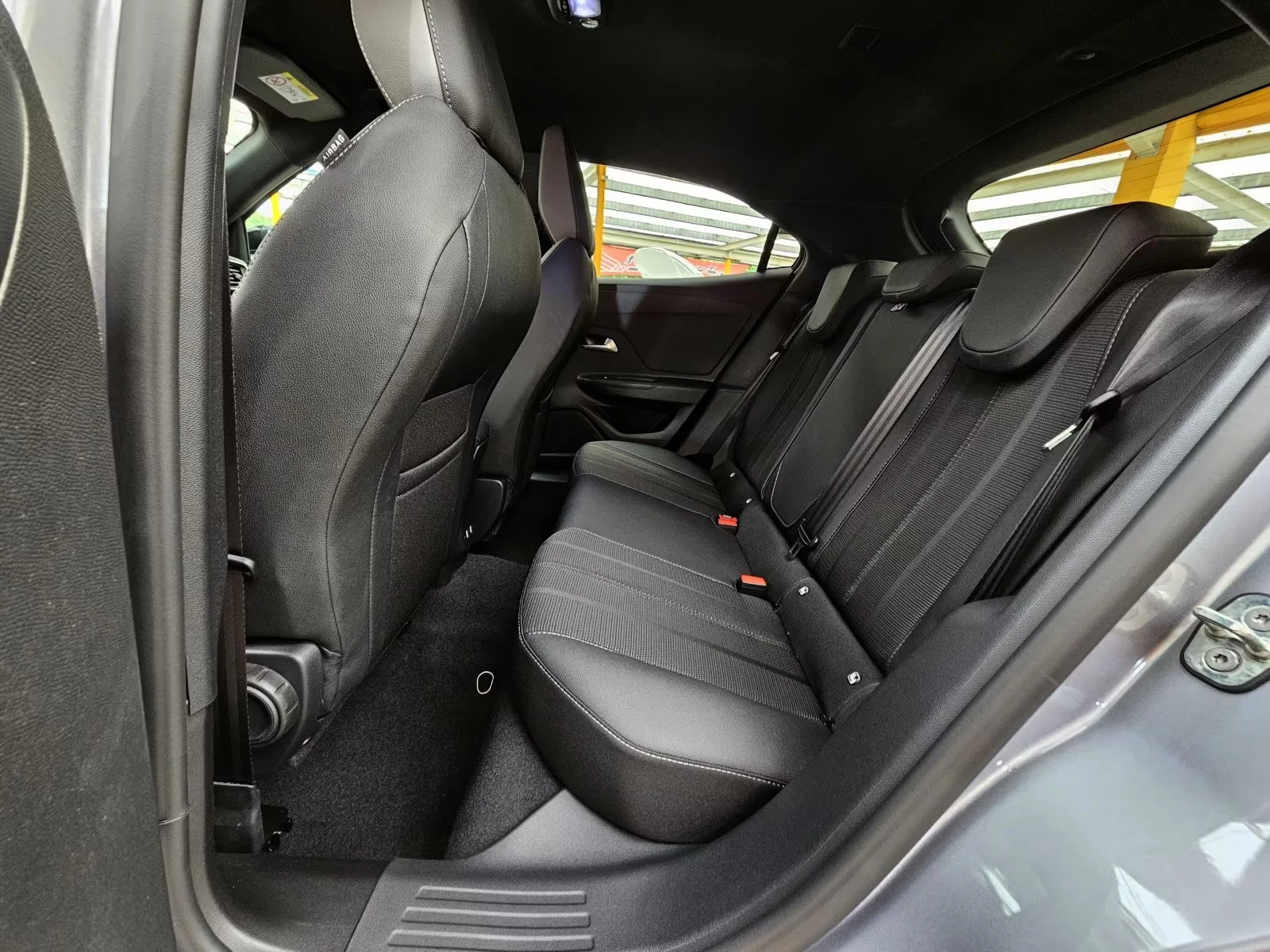 Opel Mokka 1.2 M-HEV/145HP/GS/LED/360/NAVI/DIGITAL/707v - изображение 8
