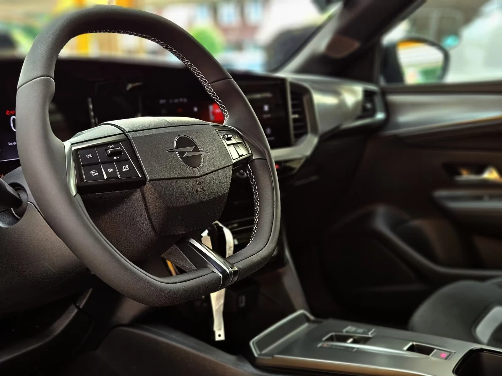 Opel Mokka 1.2 M-HEV/145HP/GS/LED/360/NAVI/DIGITAL/707v - изображение 9