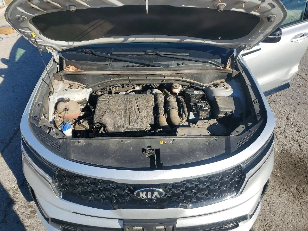 Kia Sorento * KEYLESS* КАМЕРА* КОЖА* ПОДГРЕВ* , снимка 12 - Автомобили и джипове - 53813672