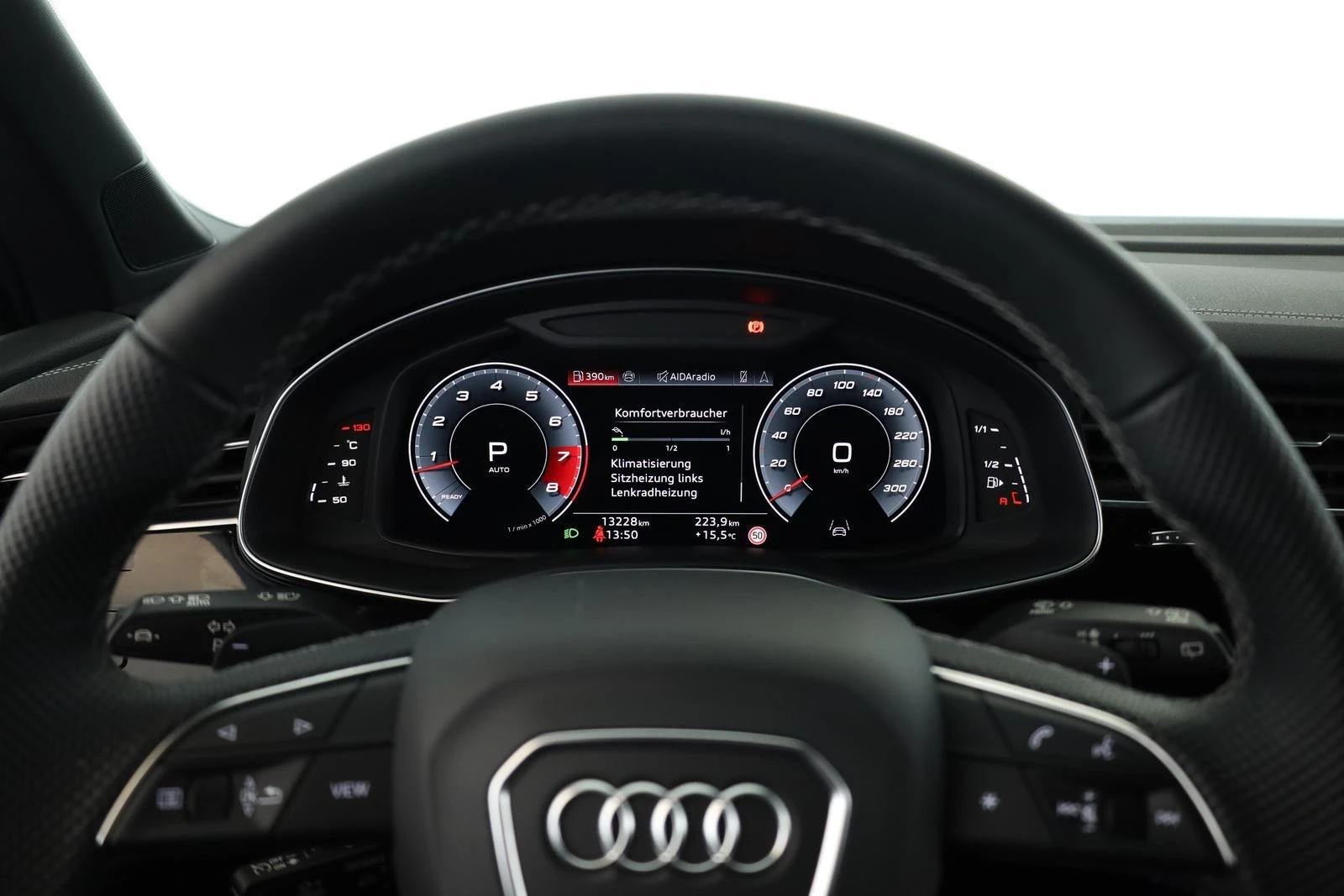 Audi SQ7 QUATTRO BLACK-PAKET B&O PANORAMA 7-МЕСТЕН, снимка 10 - Автомобили и джипове - 53819091