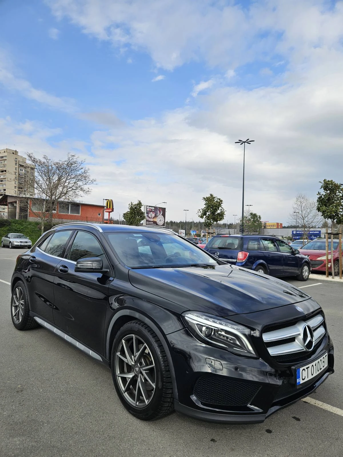 Mercedes-Benz GLA 220 AMG Пакет, снимка 9 - Автомобили и джипове - 53929011