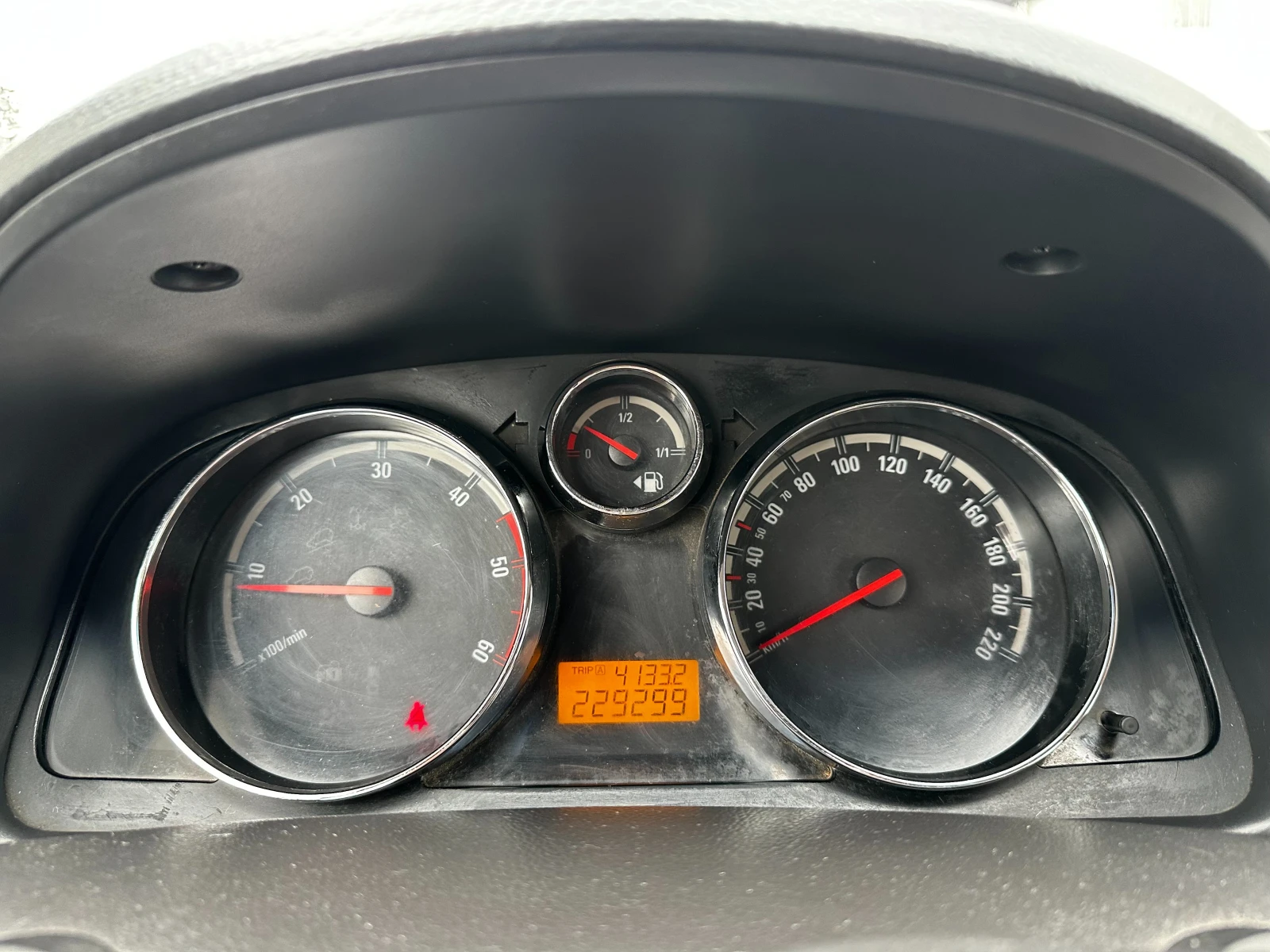 Opel Antara, снимка 14 - Автомобили и джипове - 54509041
