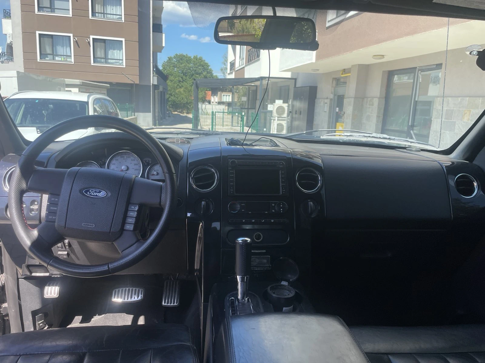 Ford F150 Harley Davidson 5.4 Бензин/Газ БАРТЕР, снимка 9 - Автомобили и джипове - 55841566