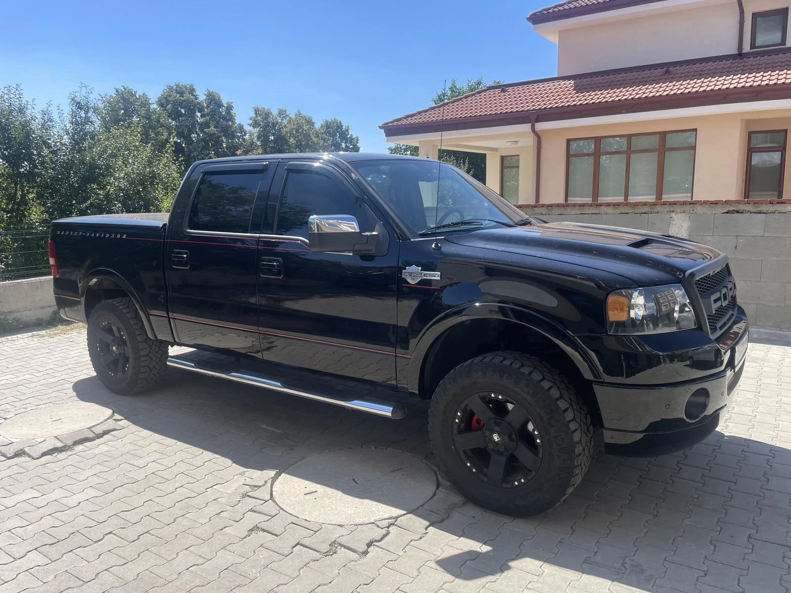 Ford F150 Harley Davidson 5.4 Бензин/Газ БАРТЕР, снимка 3 - Автомобили и джипове - 55841566